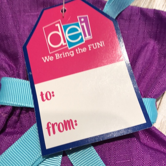 “Girls just want to have wine” fabric wine bottle gift bag - NWT - Picture 7 of 9